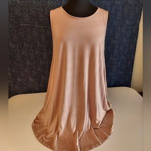 Wishlist sleeveless tunic, L, 96% rayon 4% spandex, blush color, NWOT very soft